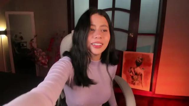 Image 11 of miadaniells Stream on Chaturbate on 16 months ago