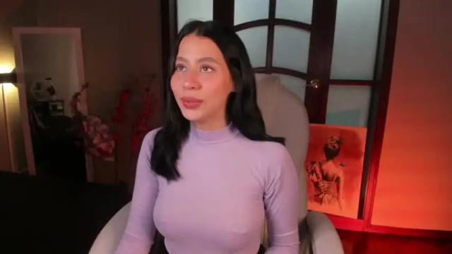 Image 7 of miadaniells Stream on Chaturbate on 16 months ago