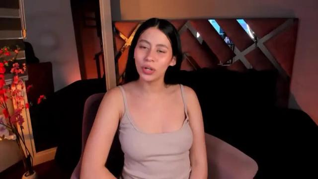 Image 8 of miadaniells Stream on Chaturbate on 16 months ago