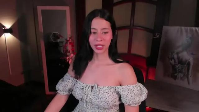 Image 10 of miadaniells Stream on Chaturbate on 16 months ago