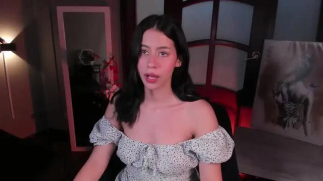 Image 11 of miadaniells Stream on Chaturbate on 16 months ago