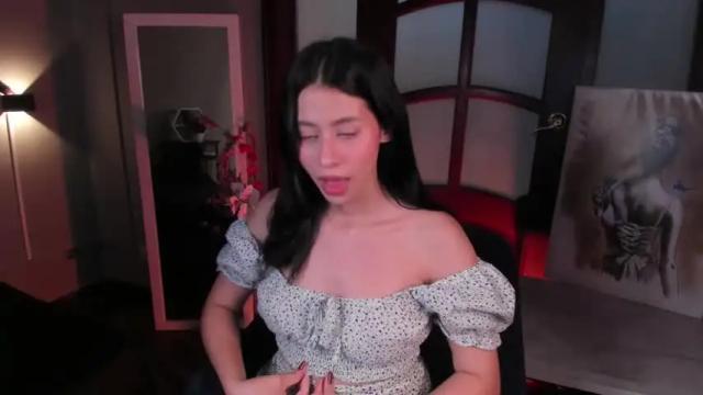 Image 2 of miadaniells Stream on Chaturbate on 16 months ago