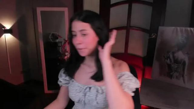 Image 6 of miadaniells Stream on Chaturbate on 16 months ago