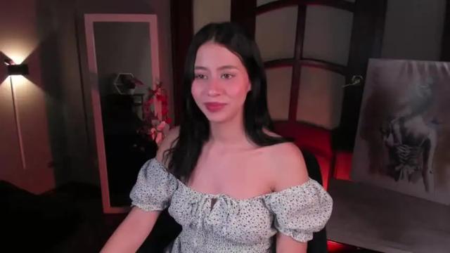 Image 7 of miadaniells Stream on Chaturbate on 16 months ago