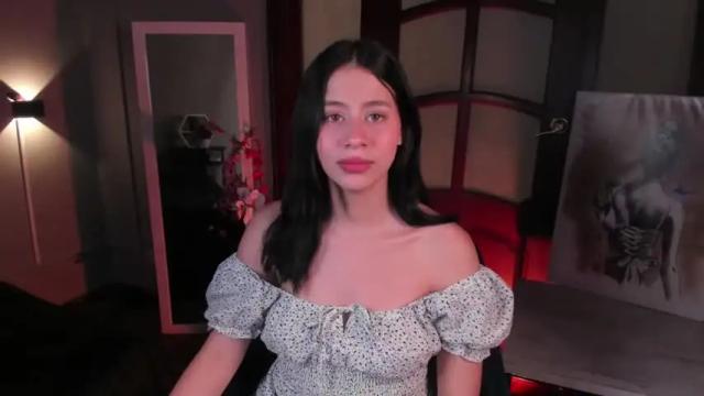 Image 8 of miadaniells Stream on Chaturbate on 16 months ago