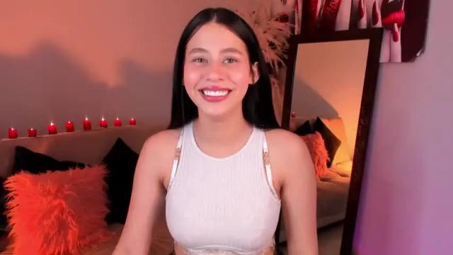 Image 10 of miadaniells Stream on Chaturbate on 15 months ago