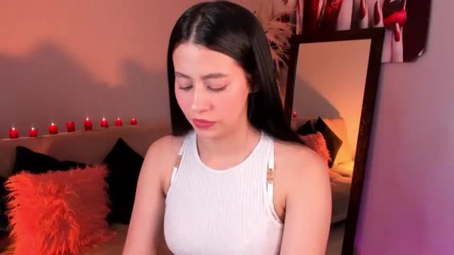 Image 12 of miadaniells Stream on Chaturbate on 15 months ago