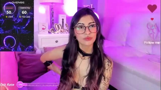 Image 10 of miadevine_ Stream on Chaturbate on 3 months ago