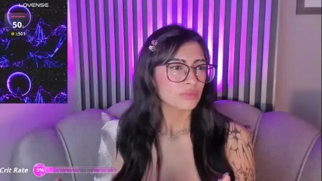 Image 10 of miadevine_ Stream on Chaturbate on 2 months ago