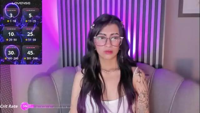 Image 2 of miadevine_ Stream on Chaturbate on 2 months ago