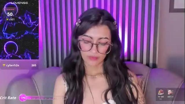 Image 6 of miadevine_ Stream on Chaturbate on 2 months ago