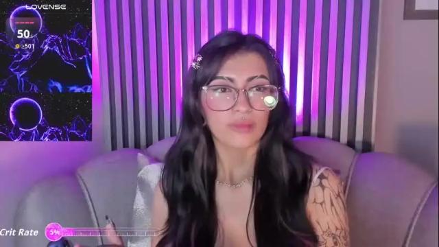 Image 8 of miadevine_ Stream on Chaturbate on 2 months ago