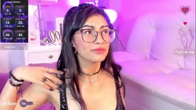 Image 3 of miadevine_ Stream on Chaturbate on 2 months ago