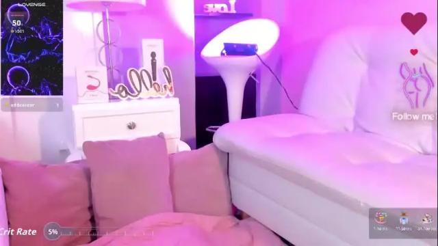 Image 4 of miadevine_ Stream on Chaturbate on 2 months ago
