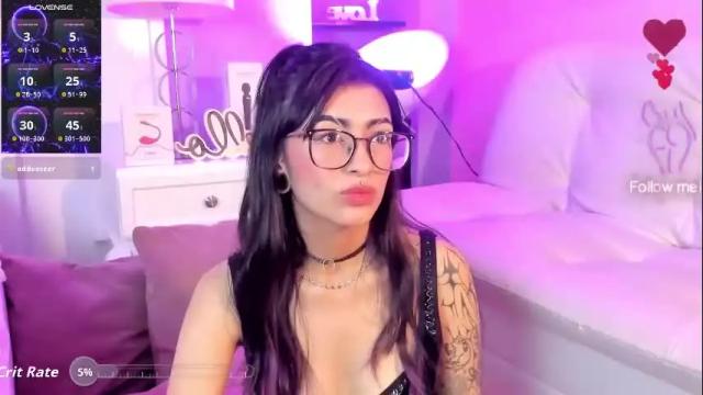 Image 8 of miadevine_ Stream on Chaturbate on 2 months ago