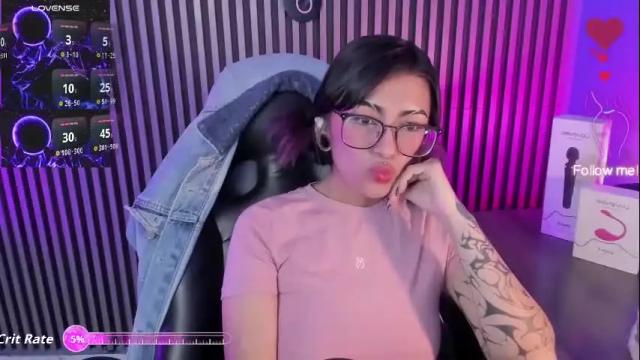 Image 11 of miadevine_ Stream on Chaturbate on 2 months ago