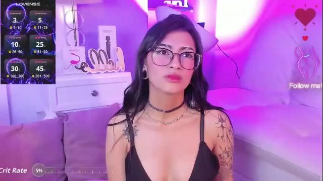 Image 7 of miadevine_ Stream on Chaturbate on 2 months ago