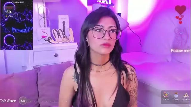 Image 8 of miadevine_ Stream on Chaturbate on 2 months ago