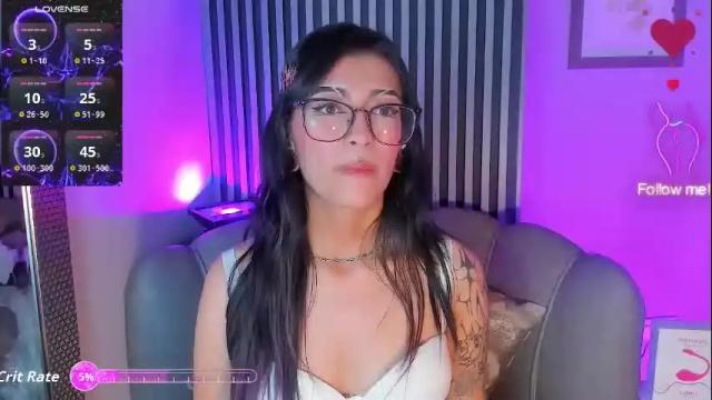 Image 12 of miadevine_ Stream on Chaturbate on 2 months ago