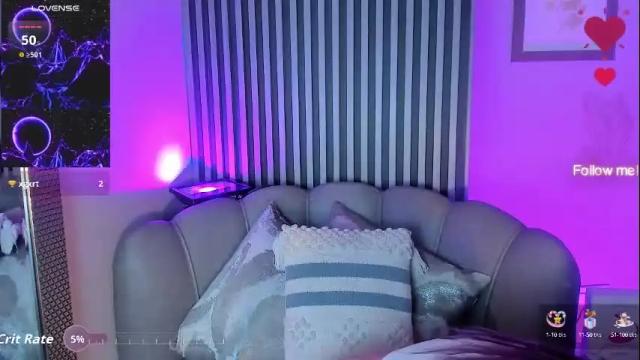 Image 6 of miadevine_ Stream on Chaturbate on 2 months ago