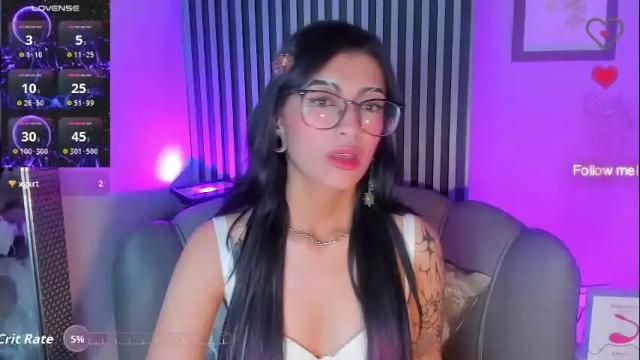 Image 7 of miadevine_ Stream on Chaturbate on 2 months ago