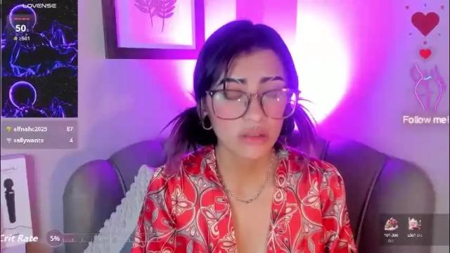 Image 2 of miadevine_ Stream on Chaturbate on 2 months ago