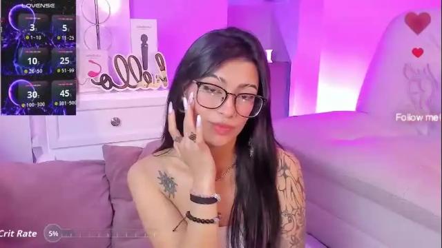 Image 2 of miadevine_ Stream on Chaturbate on 2 months ago