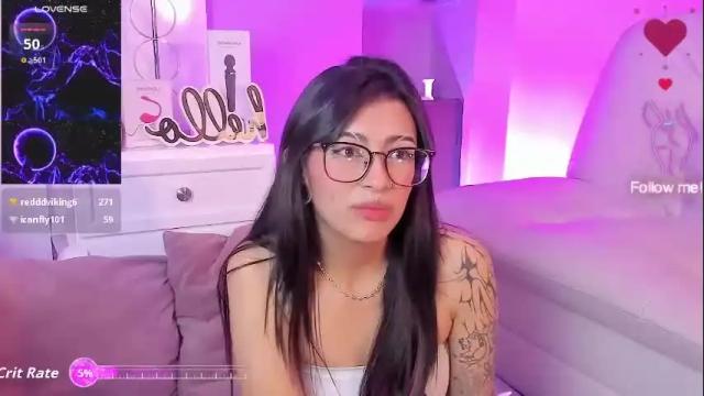 Image 3 of miadevine_ Stream on Chaturbate on 2 months ago