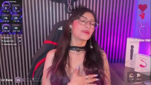 Image 10 of miadevine_ Stream on Chaturbate on 2 months ago