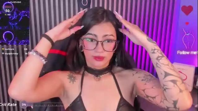 Image 2 of miadevine_ Stream on Chaturbate on 2 months ago