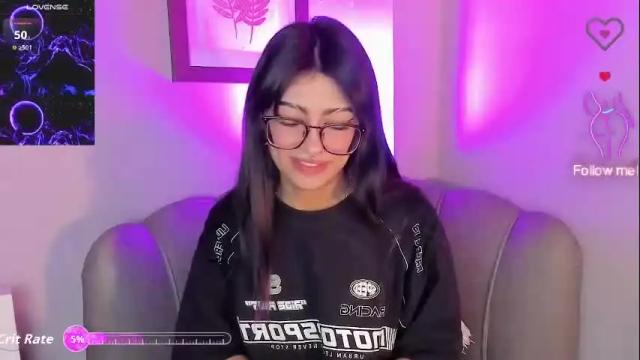 Image 2 of miadevine_ Stream on Chaturbate on 2 months ago