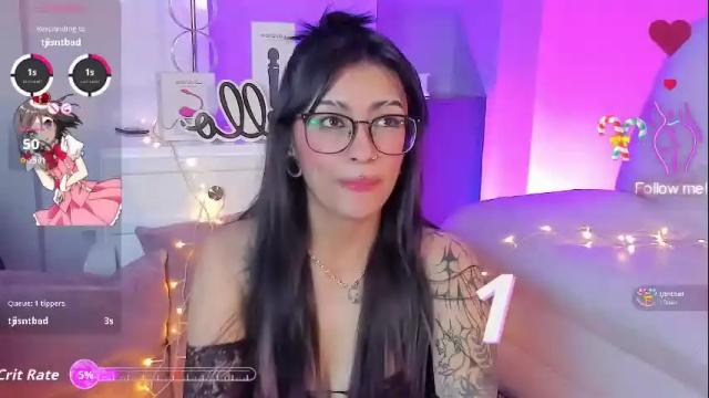 Image 3 of miadevine_ Stream on Chaturbate on 2 months ago