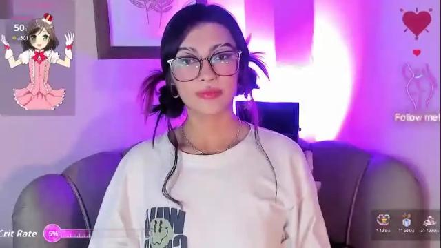 Image 4 of miadevine_ Stream on Chaturbate on 2 months ago
