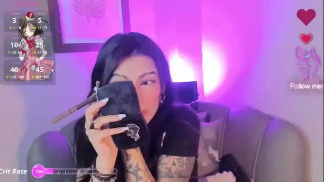 Image 4 of miadevine_ Stream on Chaturbate on 1 month ago