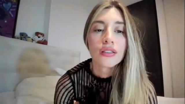 Image 2 of miaduval Stream on Chaturbate on 1 month ago