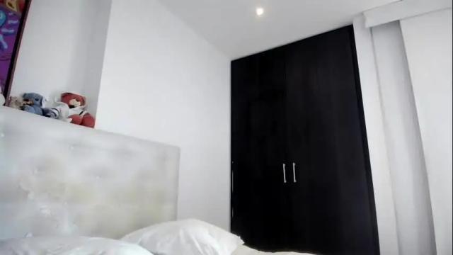 Image 7 of miaduval Stream on Chaturbate on 16 days ago