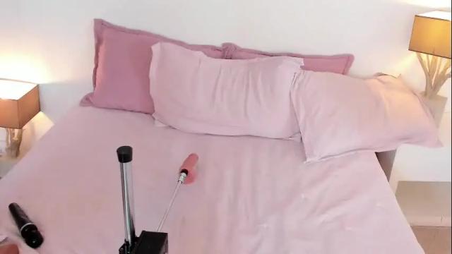 Image 4 of miaebony_ Stream on Chaturbate on 1 month ago