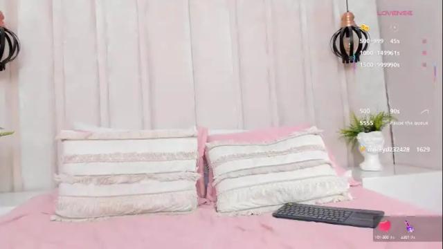 Image 11 of miaebony_ Stream on Chaturbate on 1 month ago