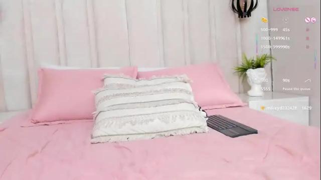 Image 12 of miaebony_ Stream on Chaturbate on 1 month ago