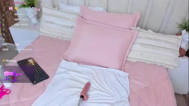 Image 3 of miaebony_ Stream on Chaturbate on 1 month ago