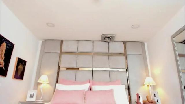 Image 11 of miaebony_ Stream on Chaturbate on 18 days ago