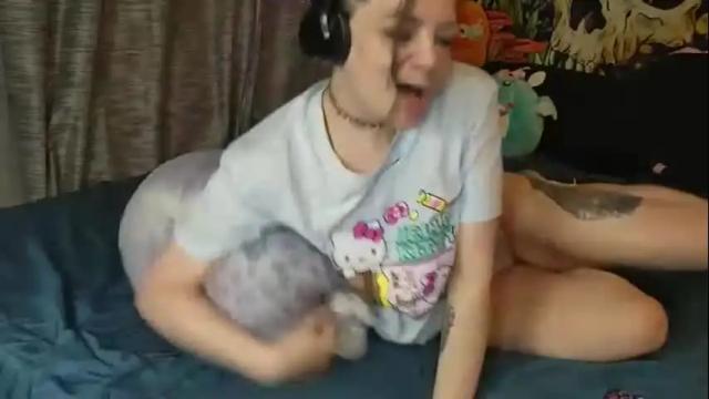 Image 4 of miaelizabethlove Stream on Chaturbate on 6 months ago