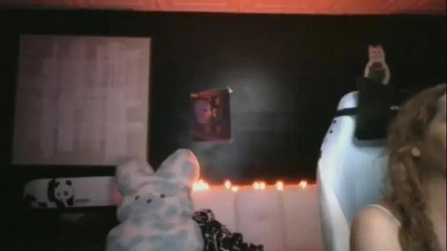 Image 2 of miaellababy Stream on Chaturbate on 1 month ago