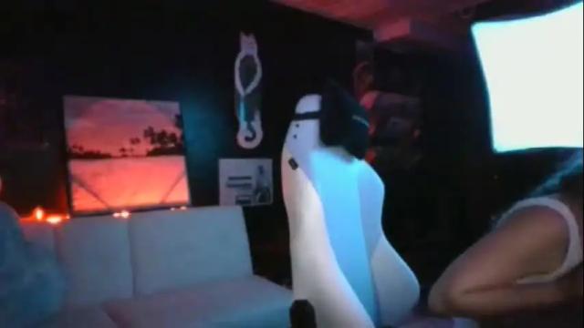 Image 12 of miaellababy Stream on Chaturbate on 1 month ago