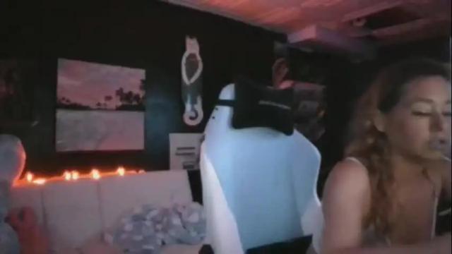Image 12 of miaellababy Stream on Chaturbate on 14 days ago