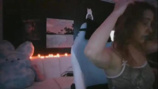 Image 12 of miaellababy Stream on Chaturbate on 13 days ago
