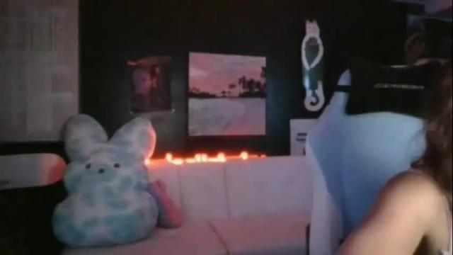 Image 6 of miaellababy Stream on Chaturbate on 13 days ago