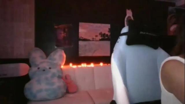 Image 12 of miaellababy Stream on Chaturbate on 9 days ago