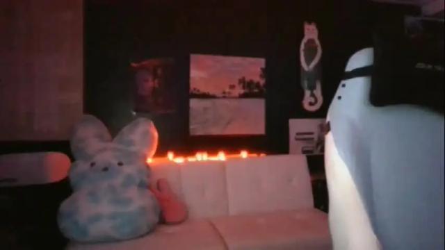 Image 2 of miaellababy Stream on Chaturbate on 9 days ago