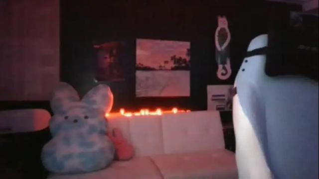 Image 4 of miaellababy Stream on Chaturbate on 9 days ago